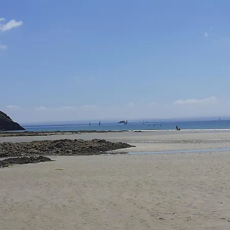 Дом отдыха Maison Proche Du Bourg De Et Des Plages De Morgat