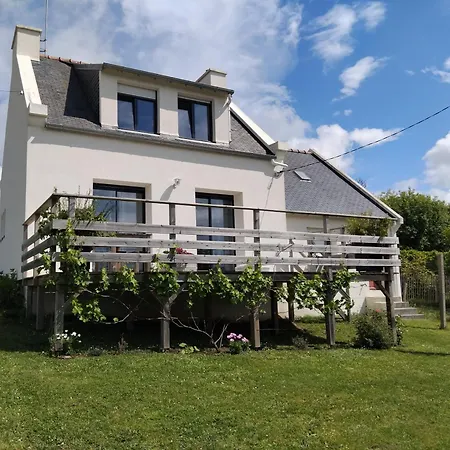 Дом отдыха Maison Proche Du Bourg De Et Des Plages De Morgat *